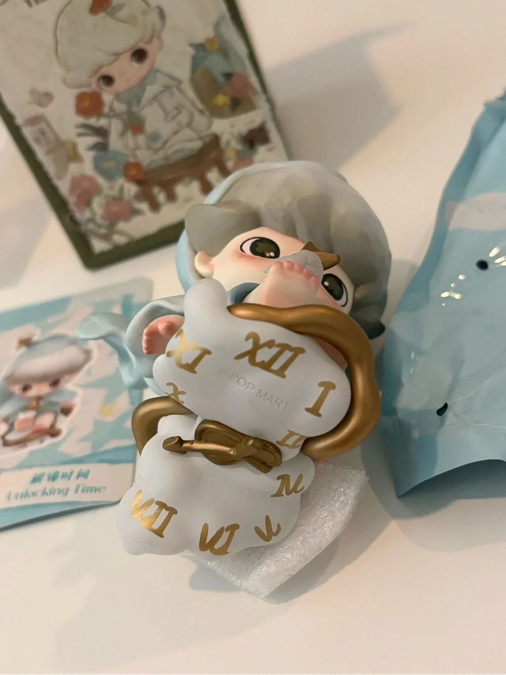 DIMOO The Missing Day Figurine